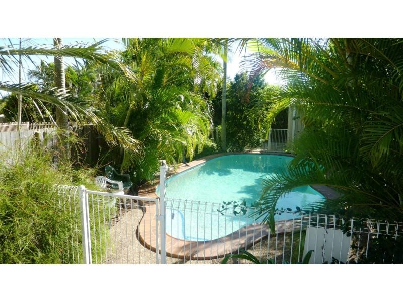 21 Pinnacle Court, Avoca QLD 4670