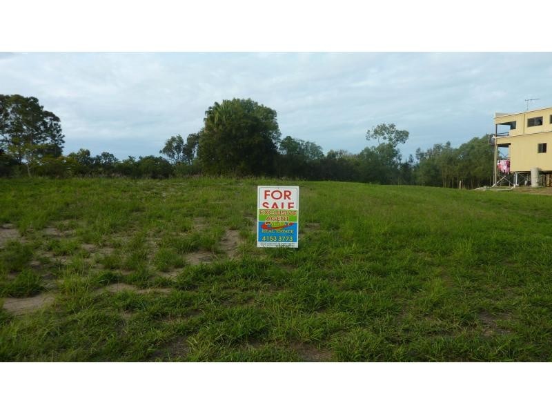 Moore Park Beach QLD 4670