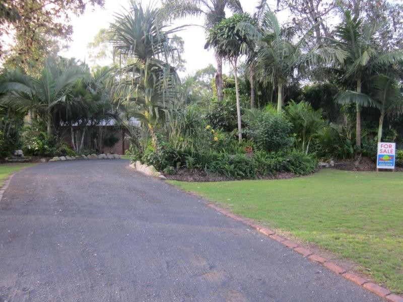 Moore Park Beach QLD 4670