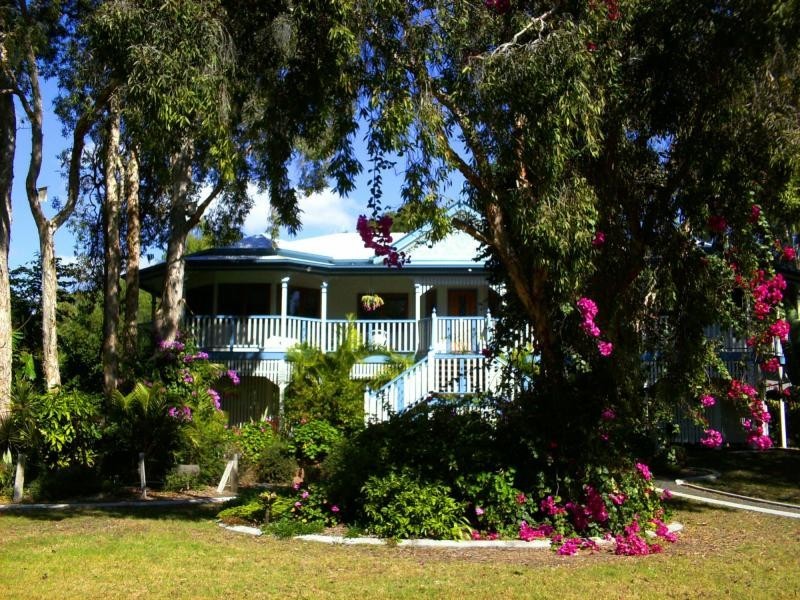 Moore Park Beach QLD 4670