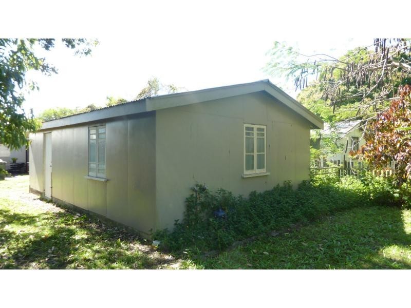 2 Wainwright Street, Svensson Heights QLD 4670