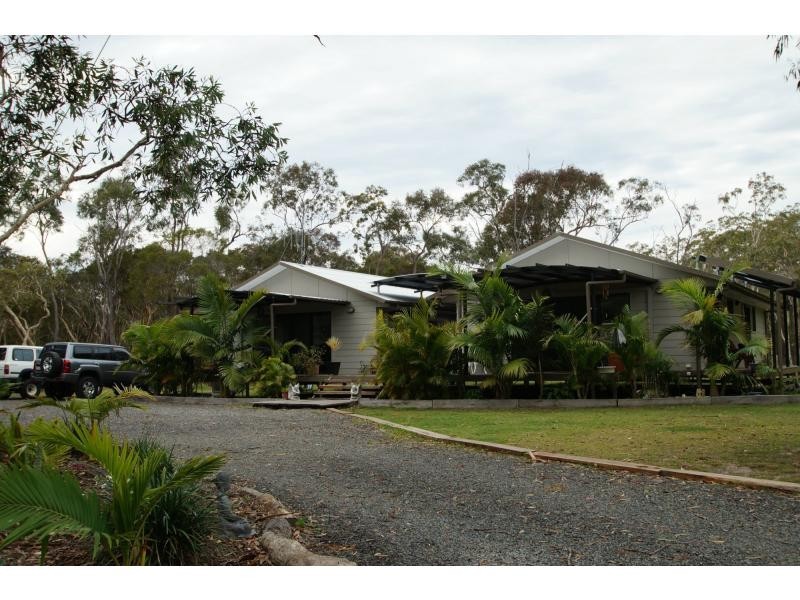 Moore Park Beach QLD 4670