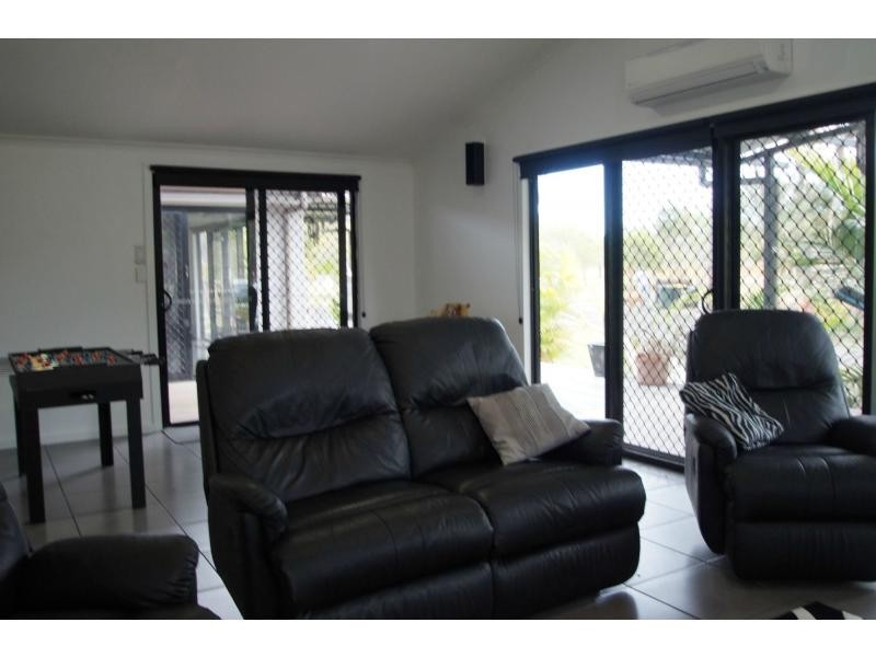 Moore Park Beach QLD 4670