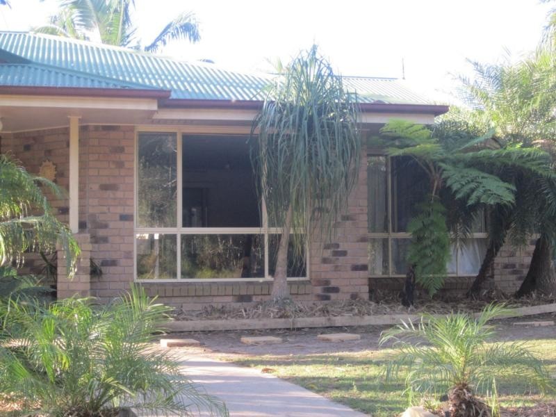 Moore Park Beach QLD 4670