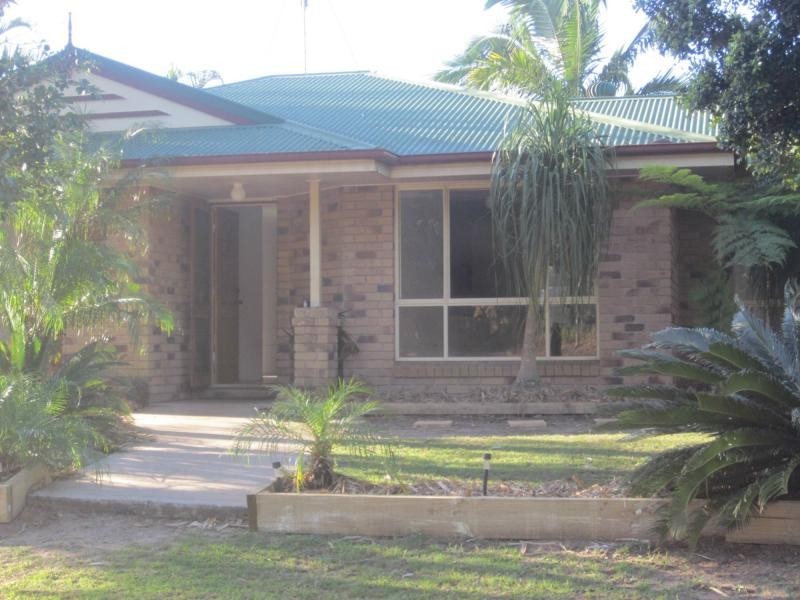 Moore Park Beach QLD 4670