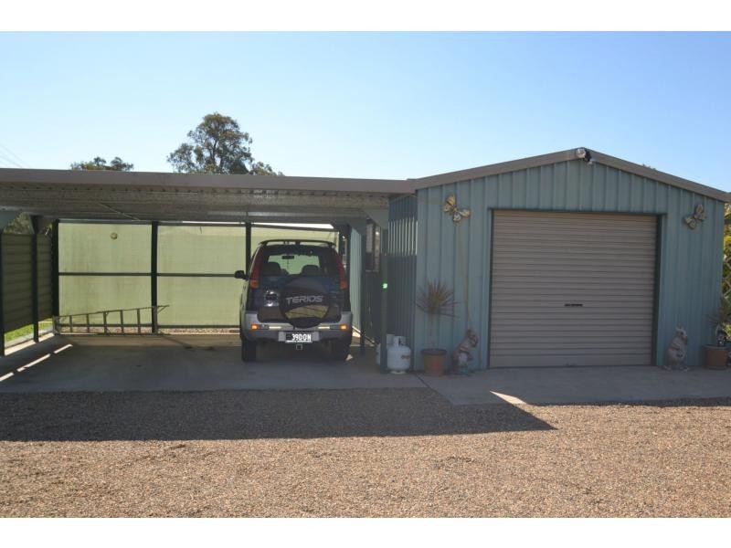 11 Leilani Court, Kentucky Blue Grass Estate, Branyan QLD 4670