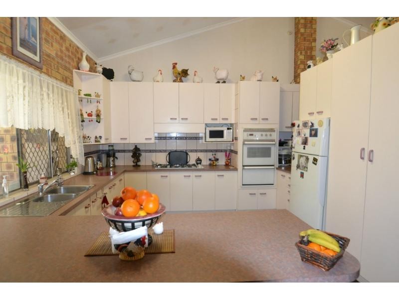 11 Leilani Court, Kentucky Blue Grass Estate, Branyan QLD 4670