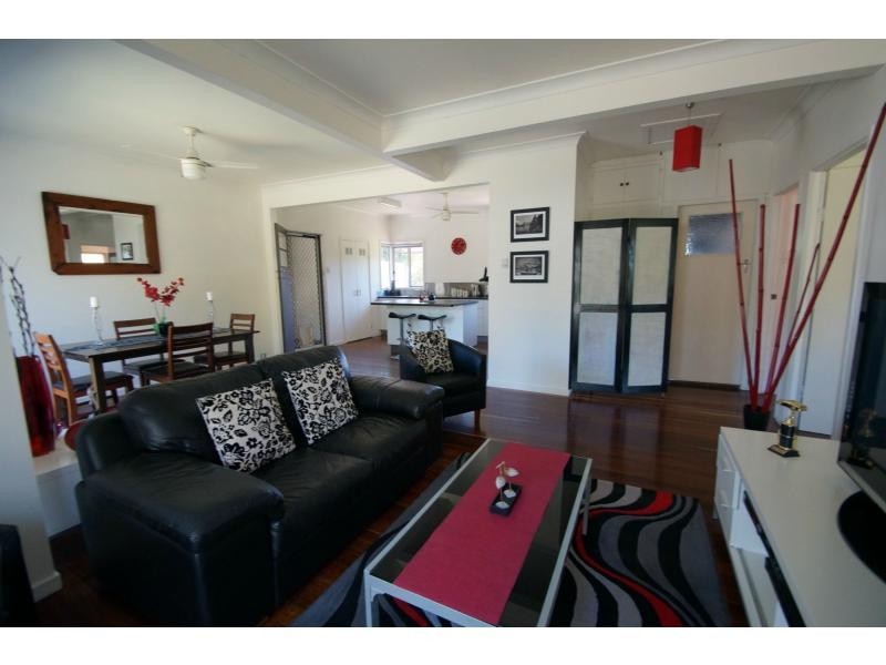 40 Palm Springs Drive, Calavos QLD 4670