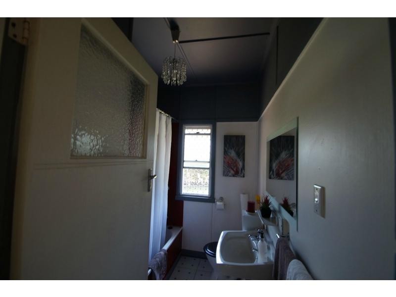 40 Palm Springs Drive, Calavos QLD 4670