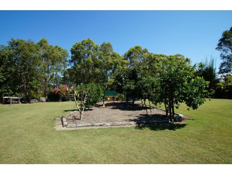 40 Palm Springs Drive, Calavos QLD 4670