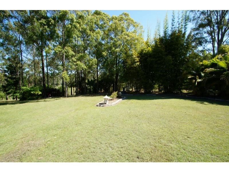40 Palm Springs Drive, Calavos QLD 4670