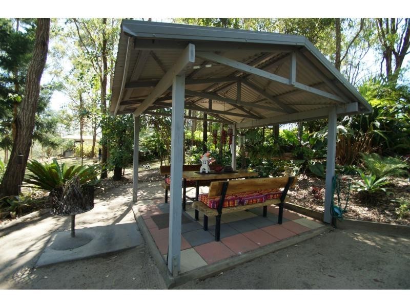 40 Palm Springs Drive, Calavos QLD 4670