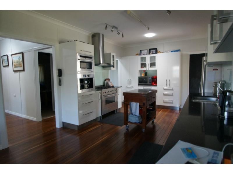 1 Brand Street, Walkervale QLD 4670