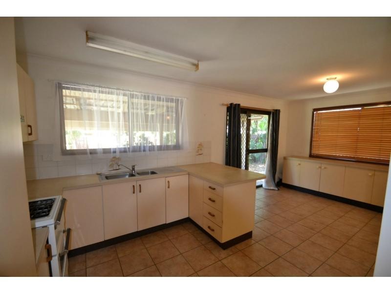 26 Smiths Road, Avoca QLD 4670
