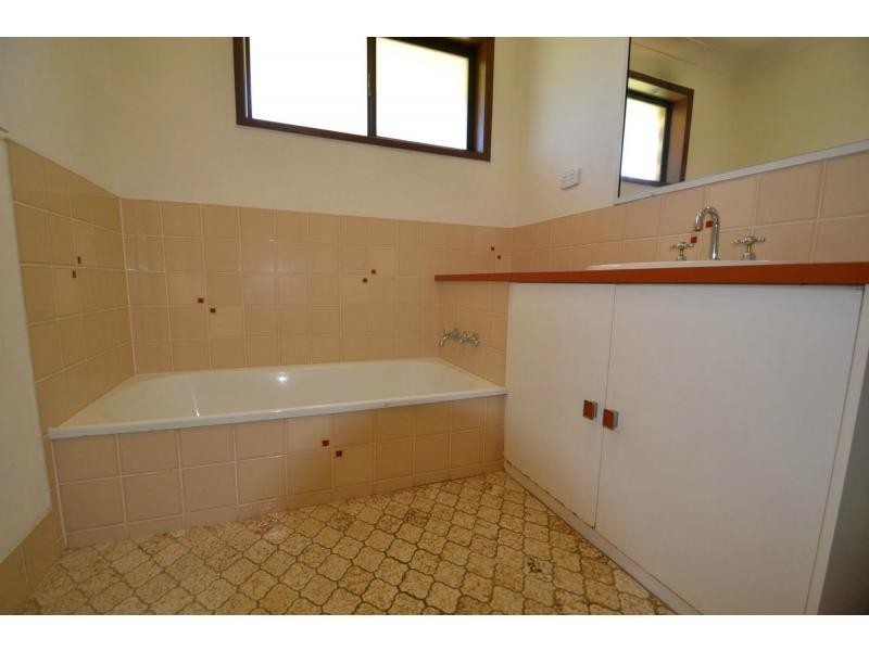 26 Smiths Road, Avoca QLD 4670