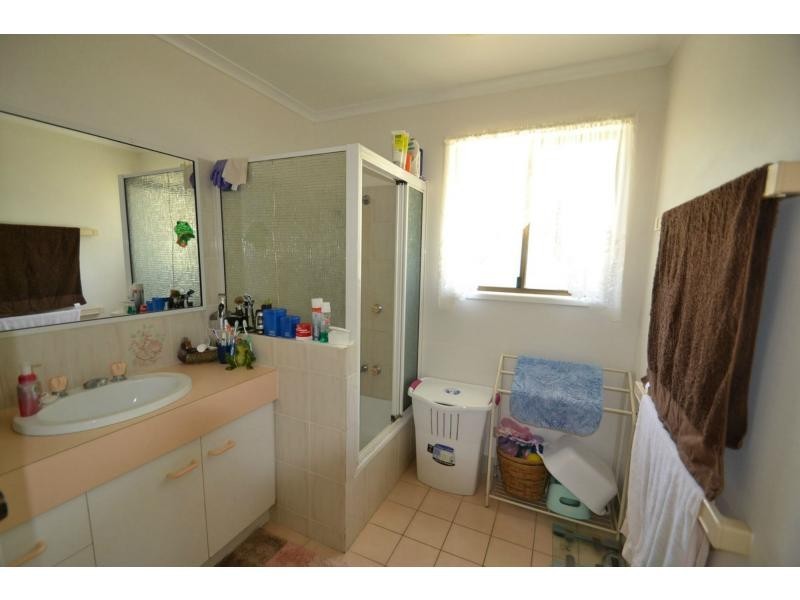 16 Crook Street, Kensington QLD 4670