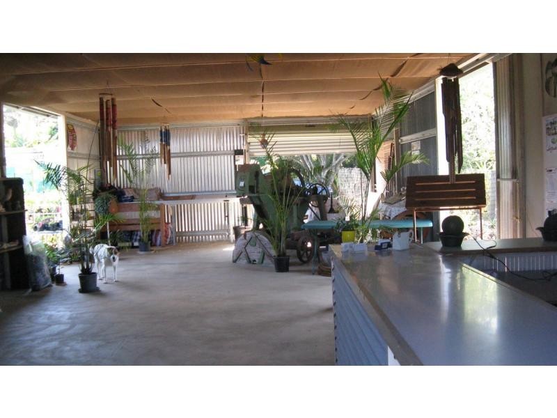 4 Maminos Road, Childers QLD 4660