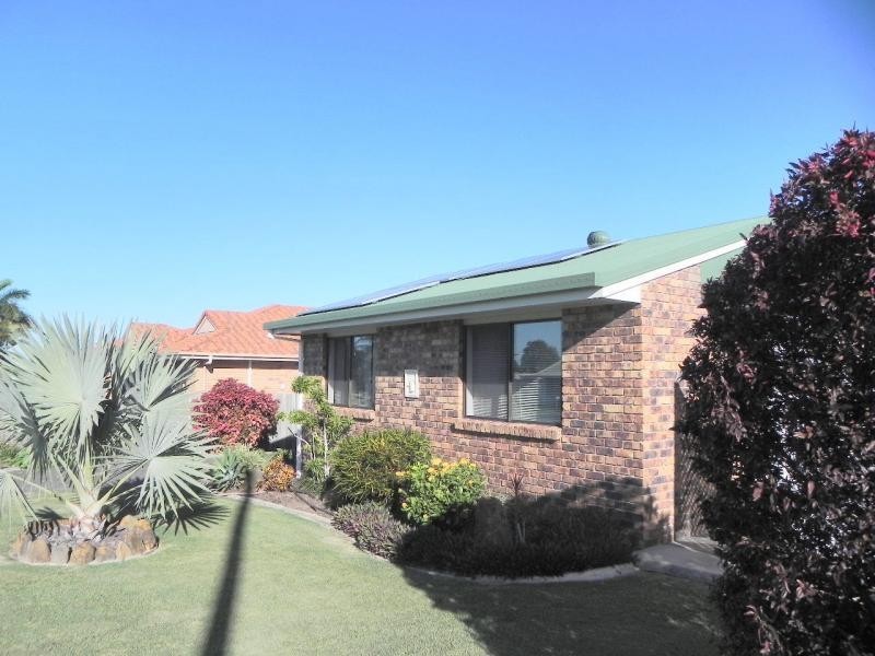 8 Marine Terrace, Burnett Heads QLD 4670