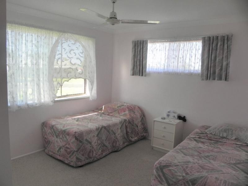 8 Marine Terrace, Burnett Heads QLD 4670