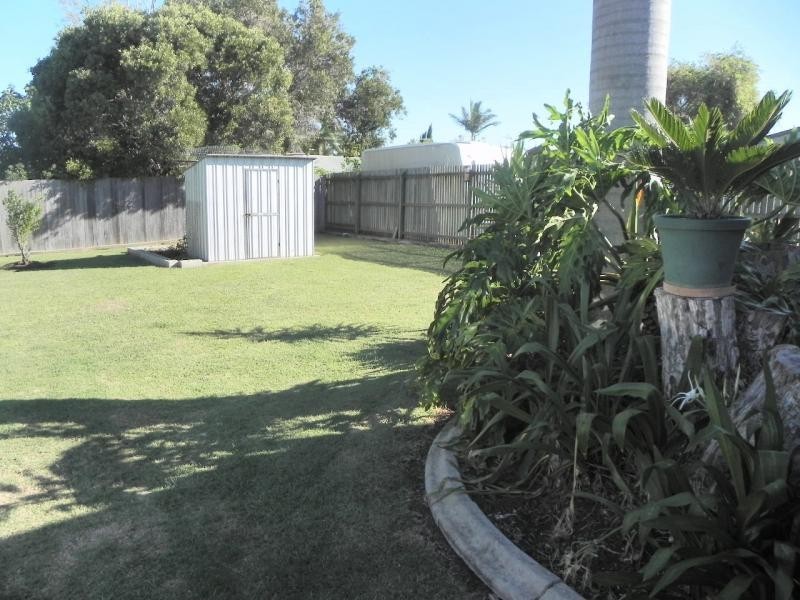 8 Marine Terrace, Burnett Heads QLD 4670