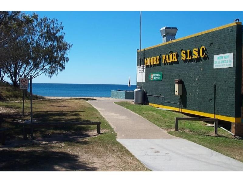 Moore Park Beach QLD 4670