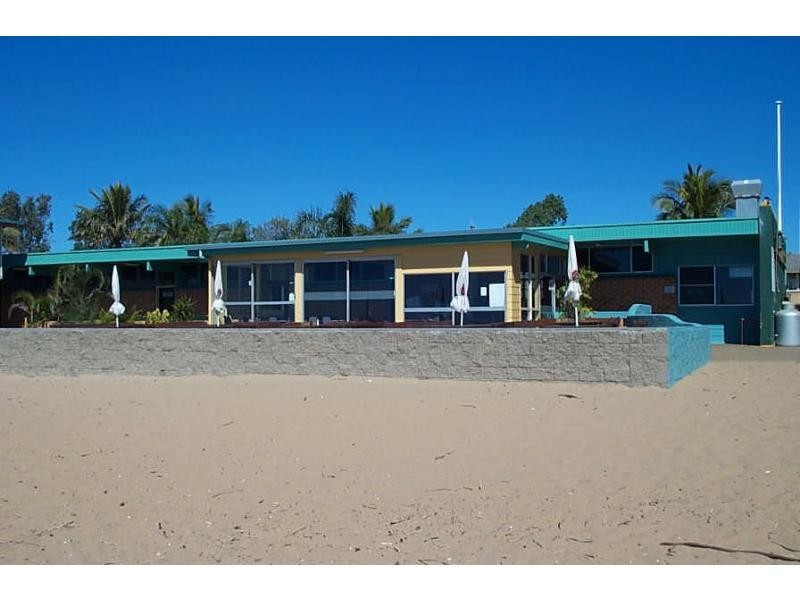 Moore Park Beach QLD 4670