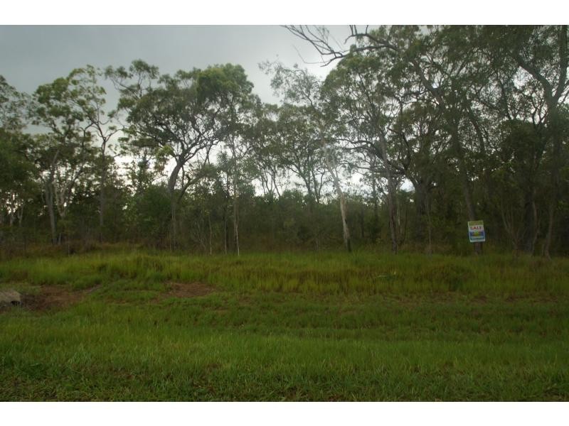 Moore Park Beach QLD 4670