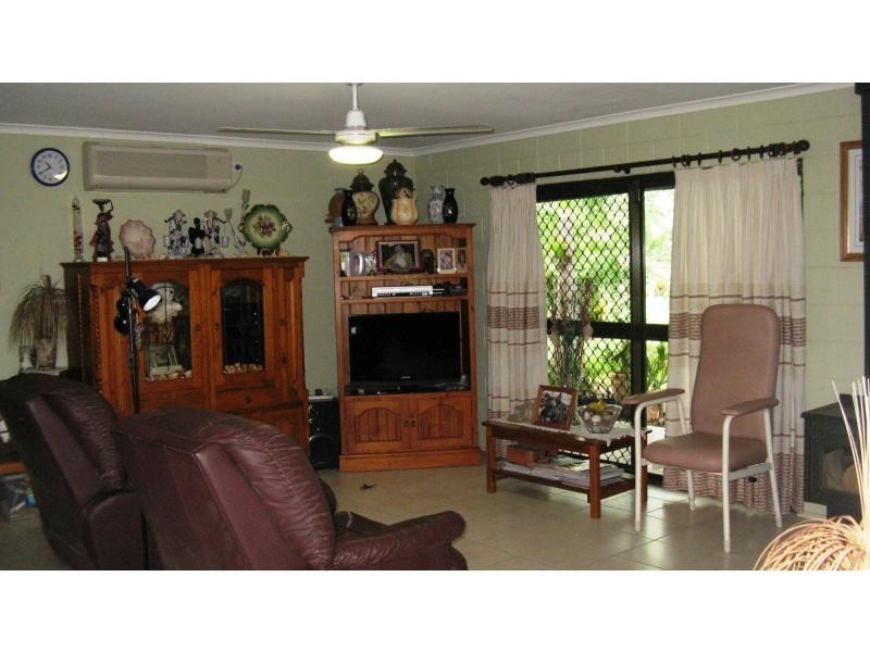 2 Leeson Street, Redridge QLD 4660