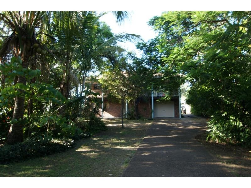 Moore Park Beach QLD 4670