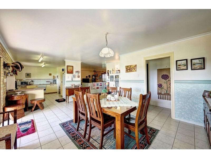 93 Knights Road, Moorland QLD 4670