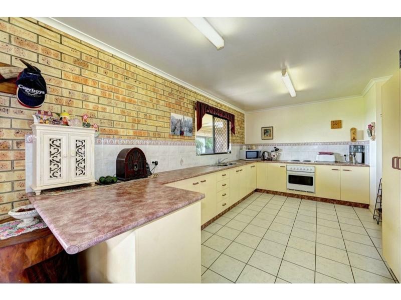 93 Knights Road, Moorland QLD 4670