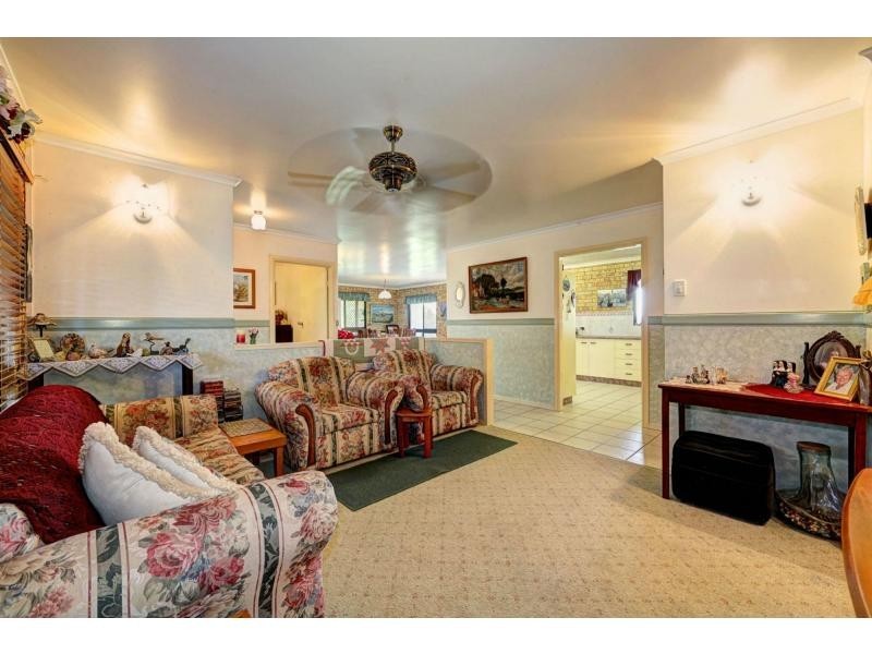 93 Knights Road, Moorland QLD 4670