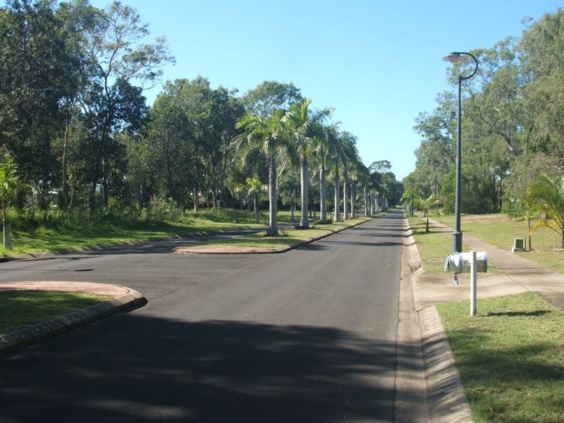 Moore Park Beach QLD 4670