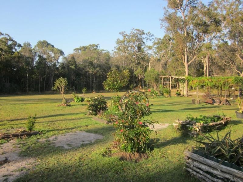 Moore Park Beach QLD 4670