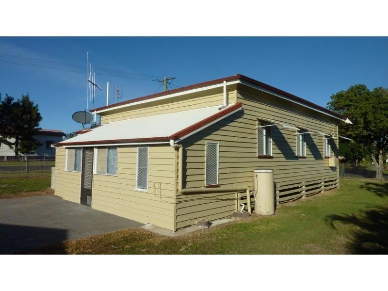 98 Maryborough Street, Walkervale QLD 4670