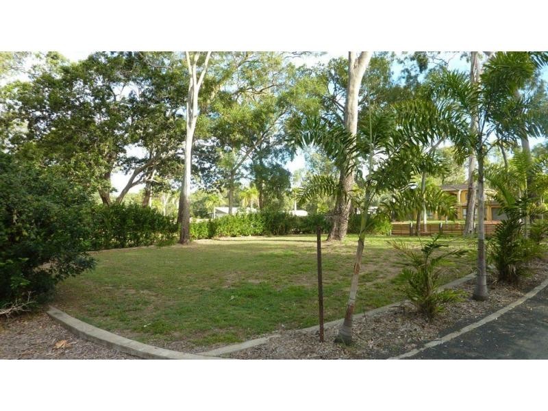 Moore Park Beach QLD 4670