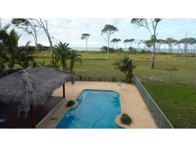 Moore Park Beach QLD 4670