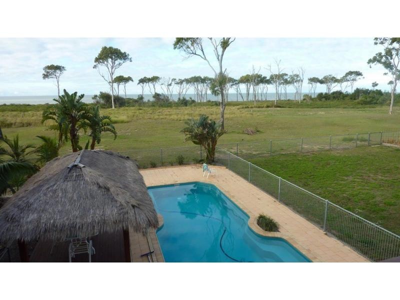 Moore Park Beach QLD 4670