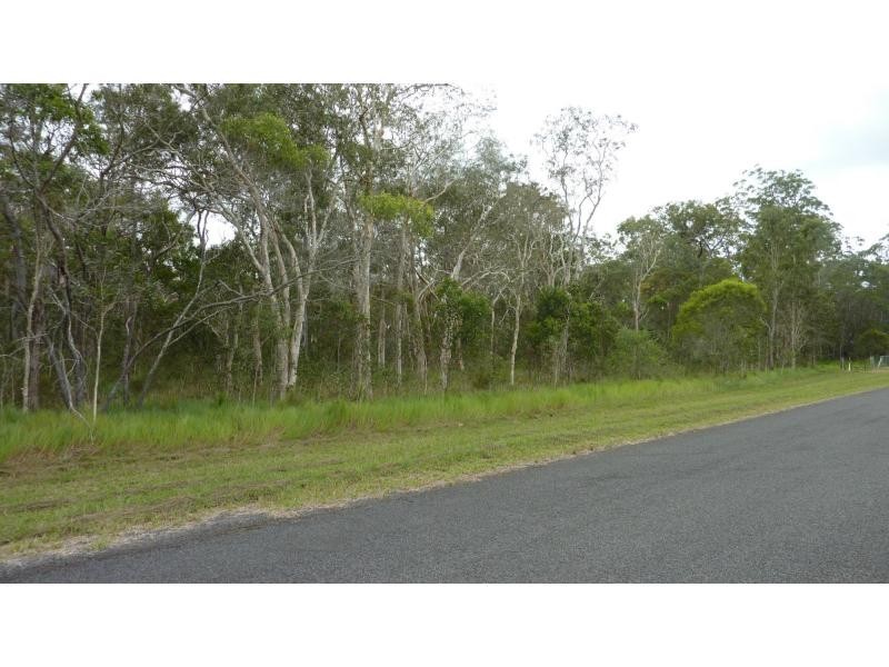 Moore Park Beach QLD 4670