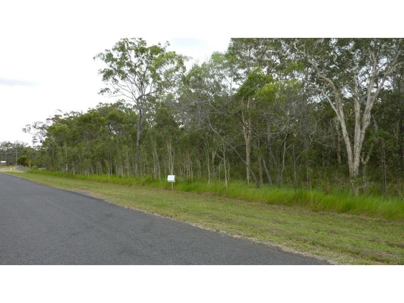 Moore Park Beach QLD 4670