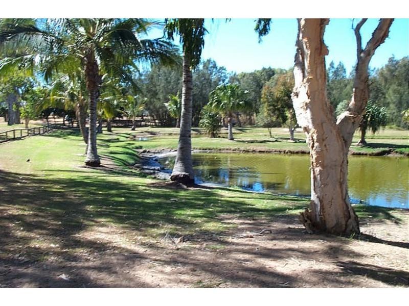 Moore Park Beach QLD 4670