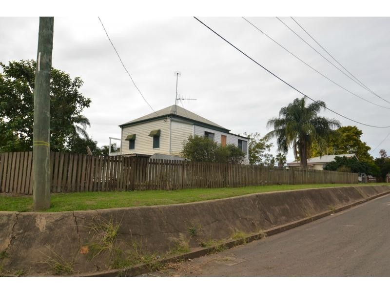 7 CROSS Street, Bundaberg East QLD 4670