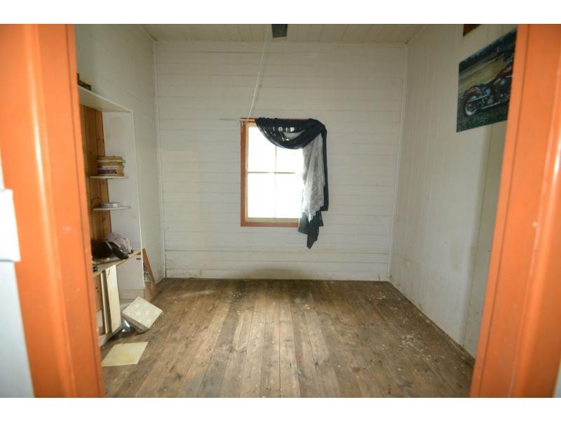 7 CROSS Street, Bundaberg East QLD 4670