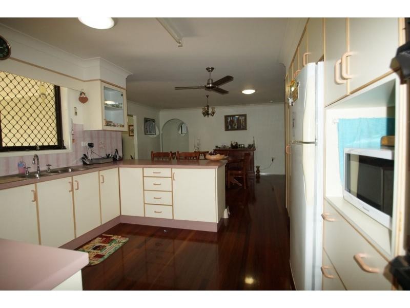 19 Arcadia Drive, Branyan QLD 4670