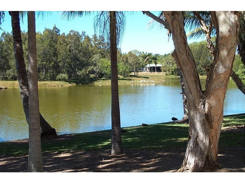 Moore Park Beach QLD 4670