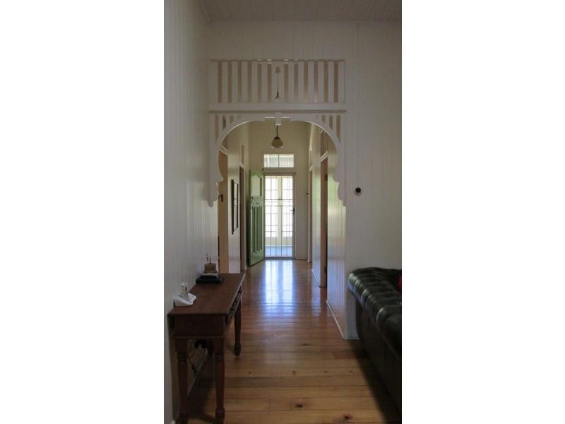 8 Kingfisher Crescent, Moore Park Beach QLD 4670