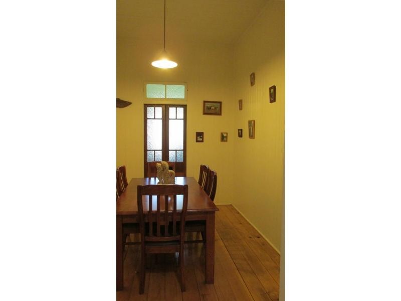 8 Kingfisher Crescent, Moore Park Beach QLD 4670