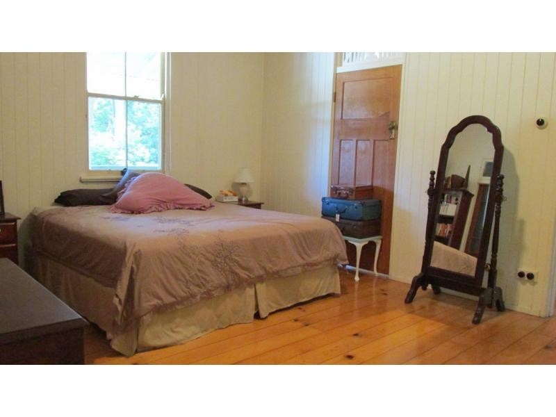 8 Kingfisher Crescent, Moore Park Beach QLD 4670