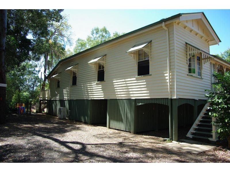 8 Kingfisher Crescent, Moore Park Beach QLD 4670