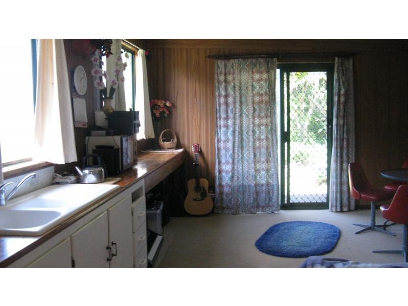 4 Maminos Road, Childers QLD 4660